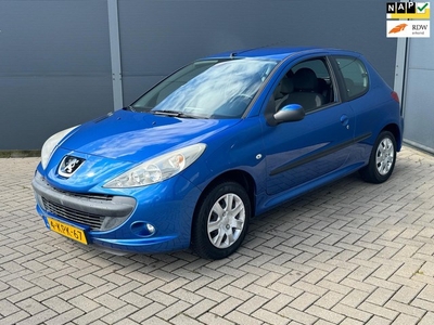 Peugeot 206 + 1.1 XR Airco