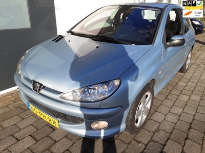 Peugeot 206 1.4-16V XS Pack