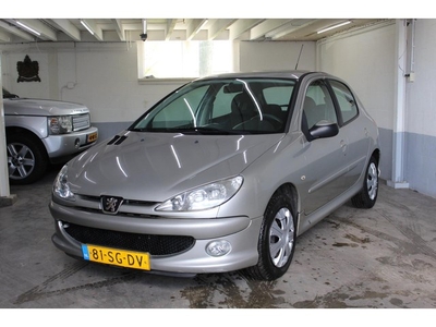 Peugeot 206 1.4 Air-line 3