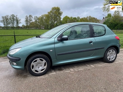 Peugeot 206 1.4 Gentry, stuurbekrachtiging, NAP, incl