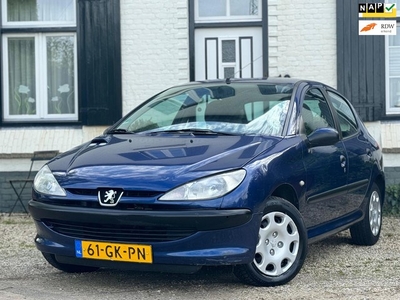 Peugeot 206 1.4 XTAutomaatElek-ramen5DRSNette auto!