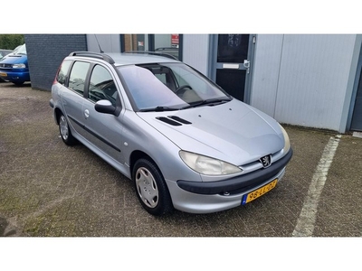 Peugeot 206 SW 1.4 X-line Airco Cruisecontrol