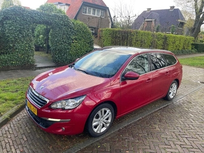 Peugeot 308 SW 1.6 BlueHDI Blue Lease Executive Panorama