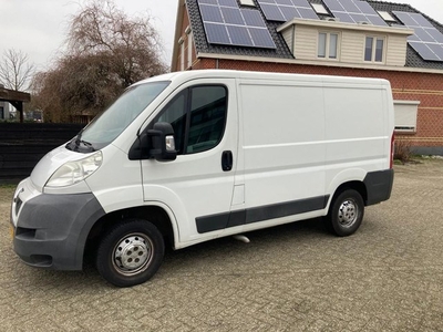 Peugeot Boxer 330 2.2 HDI L1H1