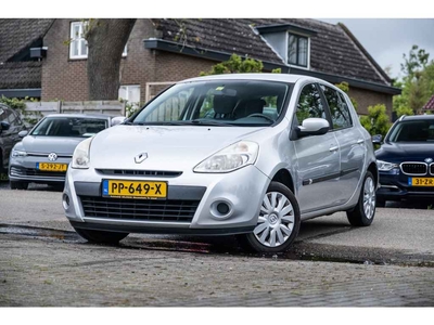 Renault Clio 1.2 55KW 5-DRS - TREKHAAK - AIRCO