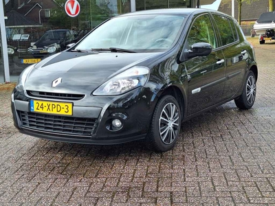 Renault Clio 1.2 Authentique 5deurs Luxe uitvoering, NIEUWE DISTRIBUTIERIEM, WATERPOMP EN APK KEURING