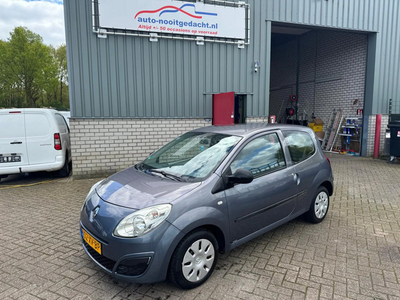 Renault Twingo 1.2-16V Authentique NL AUTO / VERSE APK