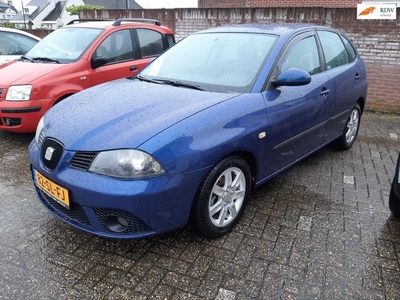 Seat Ibiza 1.4-16V Sensation Nieuwe distributie