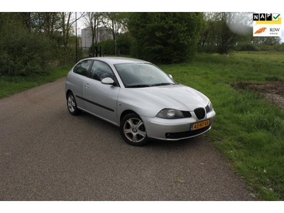 Seat Ibiza 1.4-16V Stella