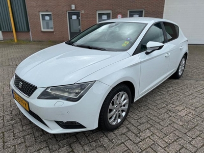 Seat Leon 1.2 TSI 2013 Style AUT DSG Airco Led