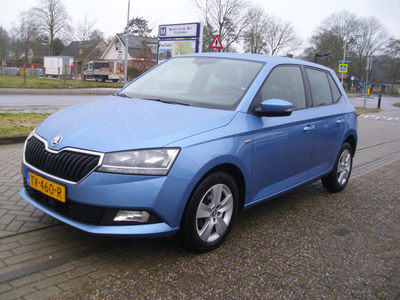 Skoda Fabia 1.0 Clever Navi