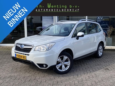 Subaru Forester 2.0 Luxury Stoelverwarming voor Cruise control Achteruitrijcamera Climate co