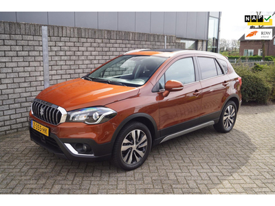 Suzuki S-Cross 1.4 Boosterjet Style Smart Hybrid Autom Panodak Leder Navi Camera Clima Adaptieve Cruise 2x PDC LMV Trekh ENZ.