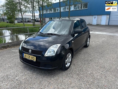 Suzuki Swift 1.3 GLS!2006!5-deurs!LM.velgen!NAP!1 jaar APK.!