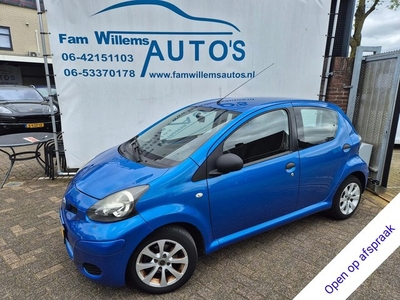 Toyota Aygo 1.0-12V Access Airco (bj 2010)