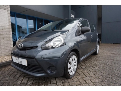 Toyota Aygo 1.0 VVT-i Now airco / 5 deurs