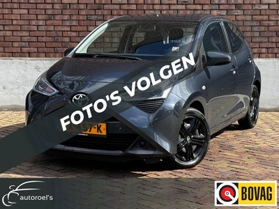 Toyota Aygo 1.0 VVT-i x-play / Achteruitrijcamera / Airco /