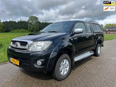 Toyota HiLux 2.5 D-4D SX Xtra Cab / 4x4 / airco / nap / apk