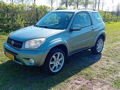 Toyota RAV4 2.0-16V VVT-i Sol (bj 2004, automaat)