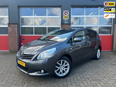 Toyota Verso 1.8 VVT-i Dynamic, trekhaak, pano dak, parkeersensoren,