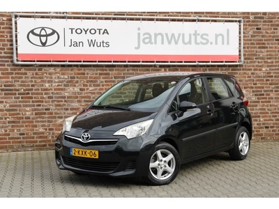 Toyota Verso-S 1.3 VVT-i Aspiration (bj 2011)