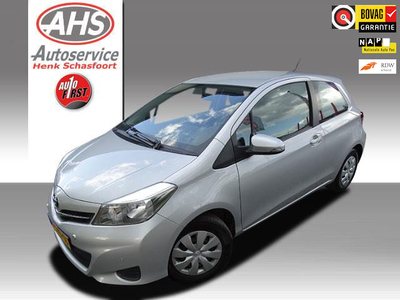 Toyota Yaris 1.0 VVT-i Aspiration, parkeercamera, airco.