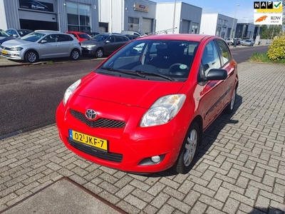 Toyota Yaris 1.0 VVTi Acces