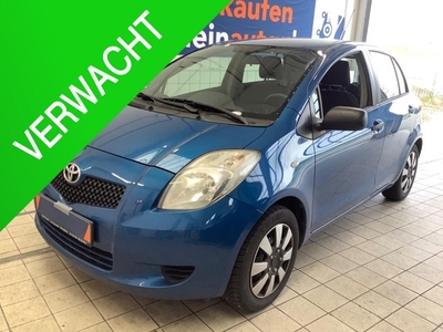 Toyota Yaris 1.0 VVTi Cool