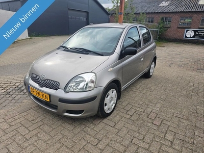 Toyota Yaris 1.3 VVT-i Idols Apk,Nap,Airco,NIEUWE,APK