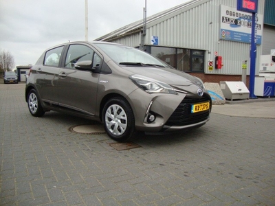 Toyota Yaris 1.5 Hybrid Design