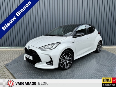 Toyota Yaris 1.5 Hybrid Executive / Bi tone Pano dak