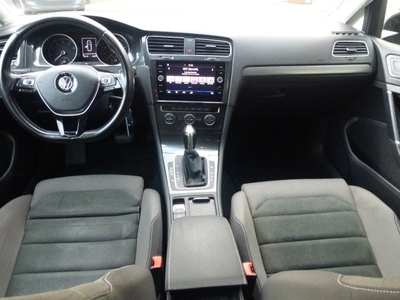 Volkswagen Golf 1.0 TSI Comfortline Business, Navi, DAB, Stoelverw, Camera, Trek