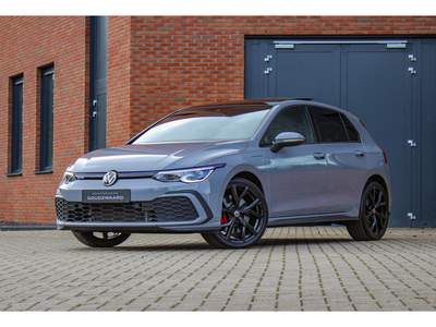 Volkswagen Golf 1.4 eHybrid GTE | Pano | IQ Light | Trekhaak | Garantie 11-2026