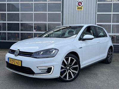 Volkswagen Golf 1.4 TSI GTE NAVISTOELVERW.PDC