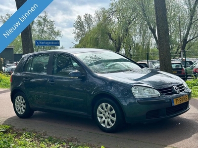 Volkswagen Golf 1.6 FSI Comfortline