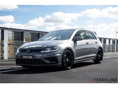 Volkswagen Golf 2.0 TSI 4Motion R Akrapovic Leder Pano