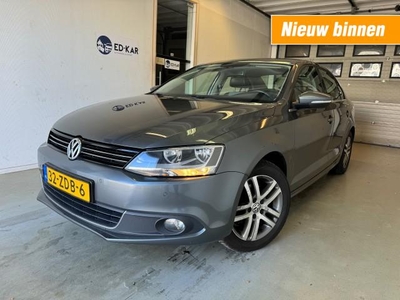 Volkswagen Jetta 1.6 TDI High Executive Line BlueMotion KEYLESS PDC CLIMA NAVI NA