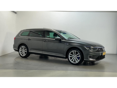 Volkswagen Passat Variant 1.4 TSI GTE Connected Series Plus Panoramadak Leder-Alcantara Camera DAB+