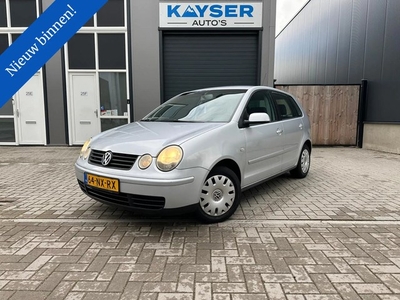 Volkswagen POLO 1.2 5-Deurs Airco Cruise NAP Jaar APK