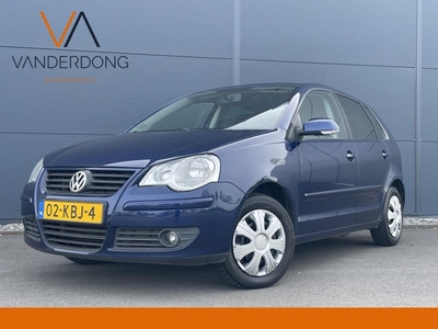 Volkswagen Polo 1.4-16V Blue Edition Automaat