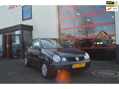 Volkswagen Polo 1.4-16V Highline/AIRCO