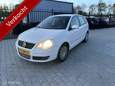 Volkswagen Polo 1.4-16V Trendline