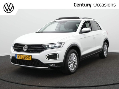 Volkswagen T-Roc 1.5 TSI Style Panoramadak / Navigatie / Pdc