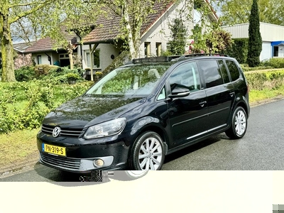 Volkswagen Touran 1.4 TSI Highline 140PK Pano•Navi•Trekhaak