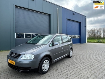 Volkswagen Touran 1.6-16V FSI Optive I Airco