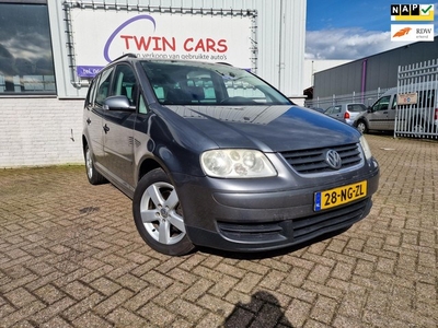 Volkswagen Touran 1.6-16V FSI Trendline Airco