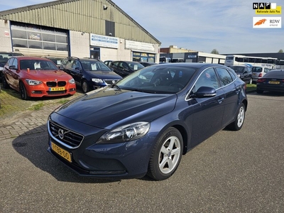 Volvo V40 1.6 D2 Momentum NAV.+ Clima Bj:2013 NAP!