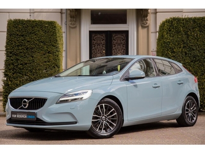 Volvo V40 2.0 T2 Nordic+ Trekhaak Stoelverwarming