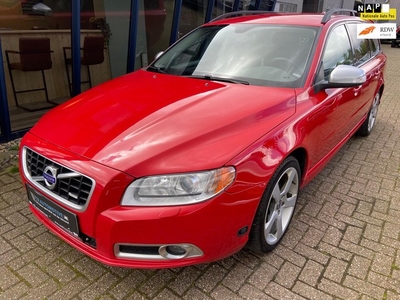 Volvo V70 2.5FT R-Design Automaat 230PK LEER / XENON / PDC