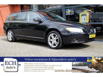 Volvo V70 VERKOCHT -- T4 180 pk Limited Edition, Leer